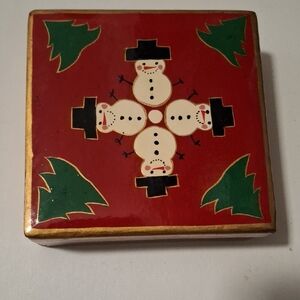 Foreside Red Snowman Coasters with Green Trees and Gold Trim. Set Of 6